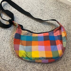 Baggu medium crescent in madras